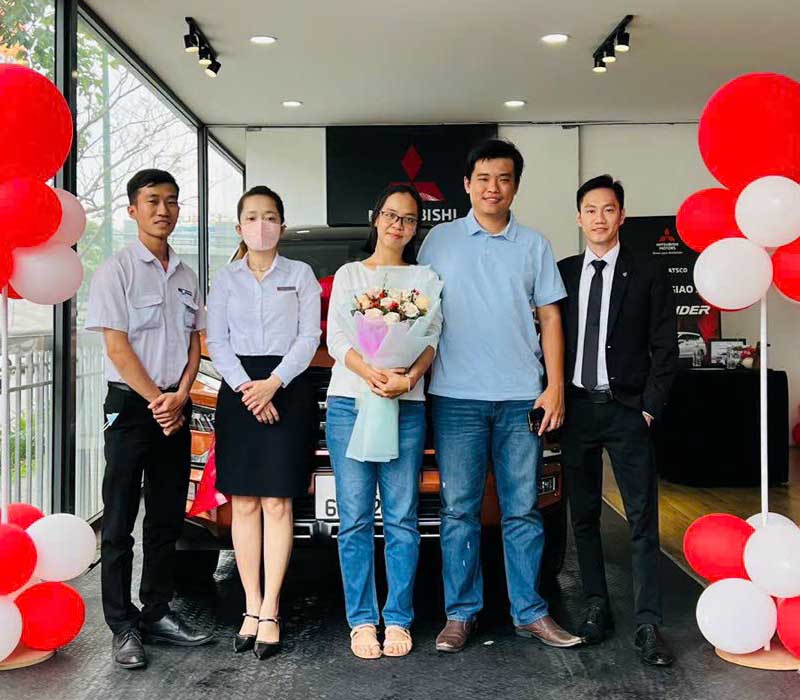 Hình ảnh hoạt động tư vấn xe tại Bình Thuận